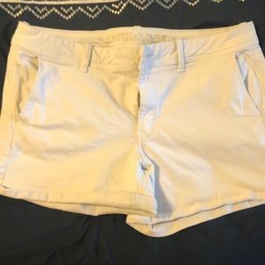 American Eagle Midi shorts